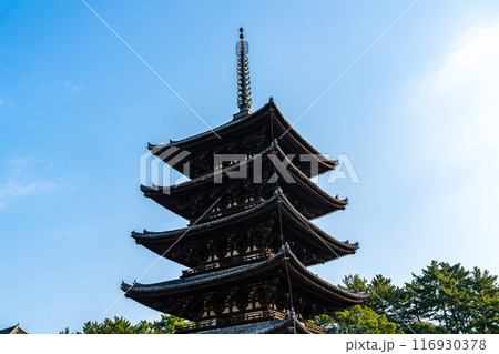 【奈良県】歴史を感じる興福寺の五重塔 116930378