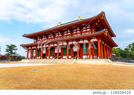 【奈良県】鮮やかな朱色が綺麗な興福寺の中金堂 116930419