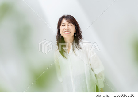 ビューティー　女性　ポートレート 116936310