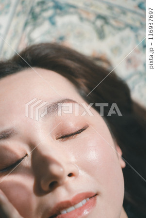 水分量　30代　女性　浸透　 116937697