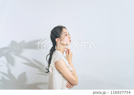 ナチュラルメイクの女性の美容イメージ ナチュラルメイクの女性の美容イメージ 116937754
