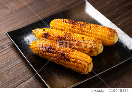 焼いたトウモロコシ 116940122