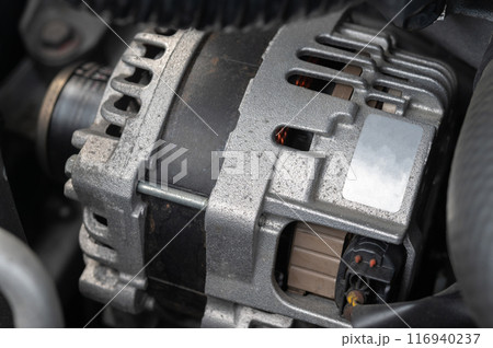 自動車のオルタネーター 116940237