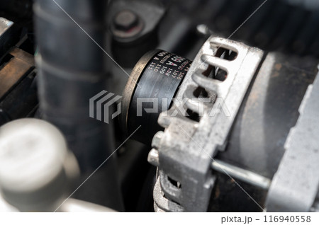 オルタネーターベルト 116940558