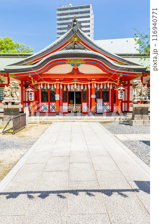 大阪市中央区玉造の玉造稲荷神社(豊臣秀頼再建) 拝殿 大阪市中央区玉造の玉造稲荷神社(豊臣秀頼再建) 拝殿 116940771