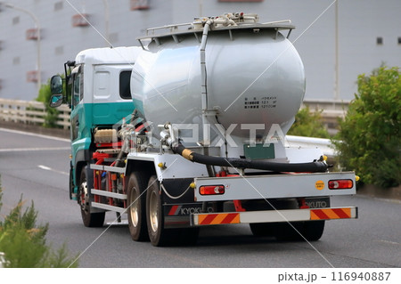 タンクローリー タンクローリー 116940887