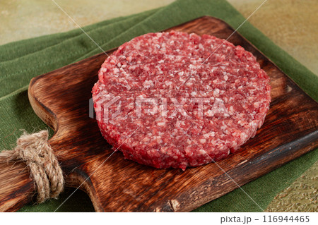 raw cutlets, for burgers, minced meat, handmade, homemade, with spices , top view, no people, raw cutlets, for burgers, minced meat, handmade, homemade, with spices , top view, no people, 116944465