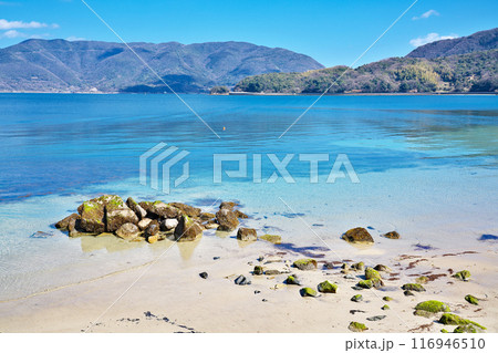 【中ノ浦海水浴場】 山口県熊毛郡上関町長島 【中ノ浦海水浴場】 山口県熊毛郡上関町長島 116946510