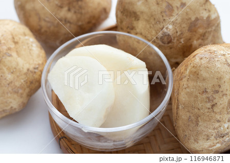 Mexican turnip or jicama or yam bean 116946871