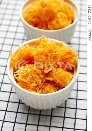 Thai crispy flossy sweet Eggs floss (Foi Thong Krob) 116947244