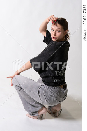 look hair young portrait person background beauty lady hand model white face modern 116947383