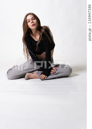 white female smile jeans model happy beautiful natural girl romantic fresh day fashion hair bouquet white female smile jeans model happy beautiful natural girl romantic fresh day fashion hair bouquet 116947386
