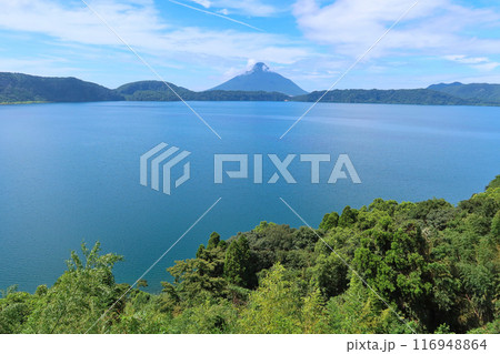 池田湖からの開聞岳 116948864