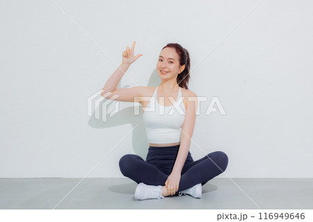 スポーツウェアの女性 116949646