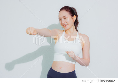 スポーツウェアの女性 116949662