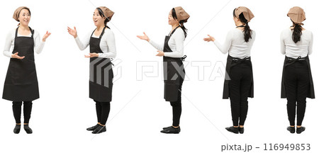 黒いエプロン三角巾のカフェ店員スタッフの女性の全身人物切り抜き素材 116949853