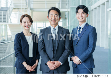 ビジネスパーソン　ポートレート 116949923