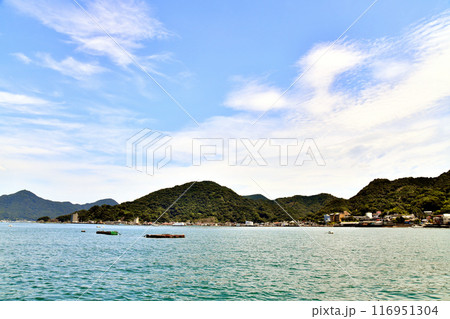 三津浜海水浴場、三津浜温泉周辺を望む(静岡県沼津市)【2024.7】 三津浜海水浴場、三津浜温泉周辺を望む(静岡県沼津市)【2024.7】 116951304