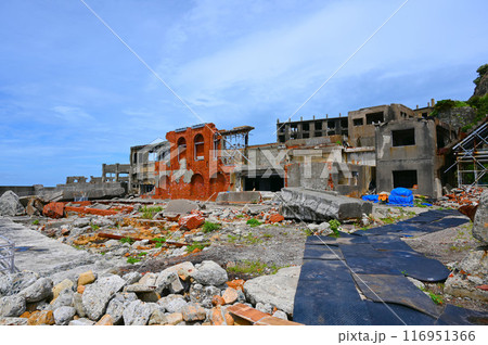 軍艦島 端島炭鉱 総合事務所跡 第二竪坑入坑桟橋跡 長崎市 軍艦島 端島炭鉱 総合事務所跡 第二竪坑入坑桟橋跡 長崎市 116951366