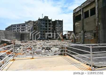 軍艦島 端島炭鉱 30号棟アパート 第3見学広場 長崎市 軍艦島 端島炭鉱 30号棟アパート 第3見学広場 長崎市 116951592
