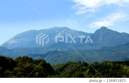 伯耆富士大山の山並み 116951925