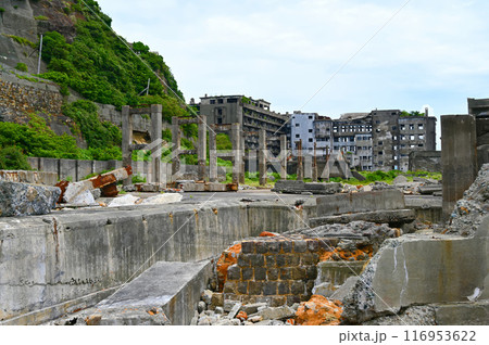 軍艦島　端島炭鉱　貯炭ベルトコンベアー跡　貯炭場　長崎市 116953622