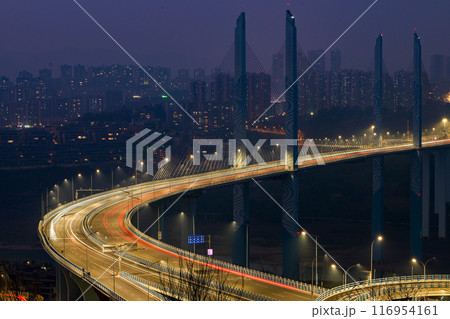 Night view of Chongqing CaiJia Bridge 116954161