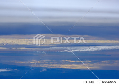 機内から見た7月の雲 116956059