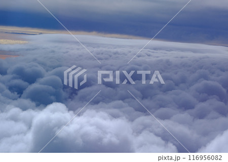 機内から見た7月の雲 116956082