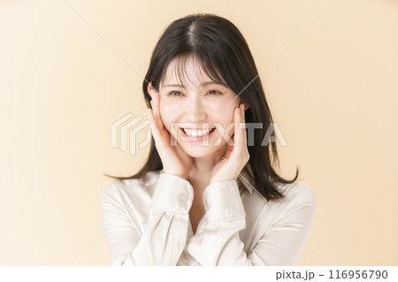 女性 スキンケア 女性 スキンケア 116956790