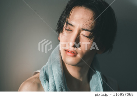 20s beauty 116957069