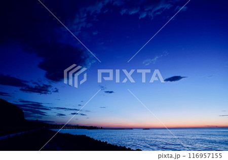 夜明け　　7月下旬　　茨城県日立市 116957155