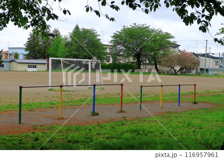 誰もいない小学校の校庭 《日常》 誰もいない小学校の校庭 《日常》 116957961