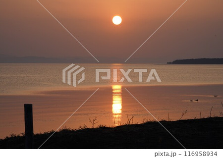 サロマ湖の夕暮れ サロマ湖の夕暮れ 116958934