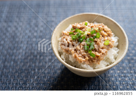ひきわり納豆ご飯 116962855