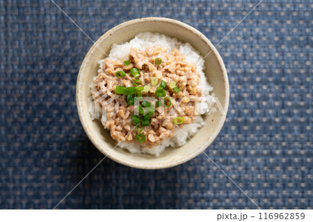ひきわり納豆ご飯 116962859