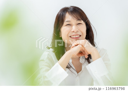 ビューティー　50代　ナチュラル　前ボケ 116963798