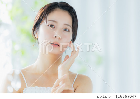 若い女性のビューティーイメージ 116965047