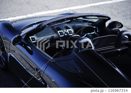 ピカピカの黒いオープンカー ピカピカの黒いオープンカー 116967354