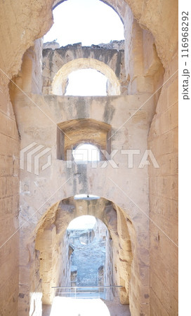 エル・ジェム円形闘技場の景色【チュニジア】 116968292