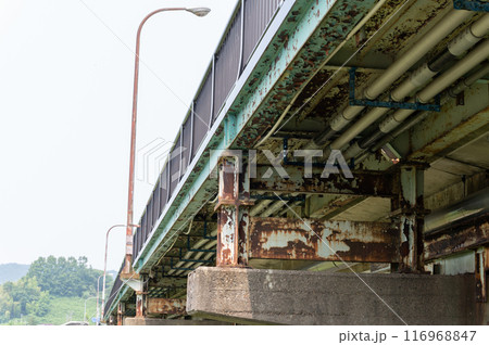 老朽化した橋梁 116968847