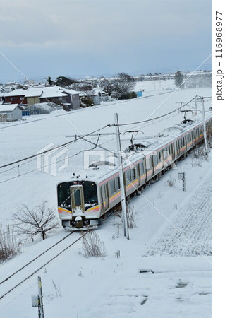 冬の越後線（新潟県）	 116968977