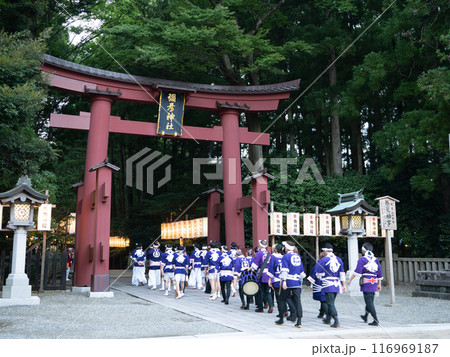 弥彦燈籠まつりの彌彦神社　一の鳥居 116969187