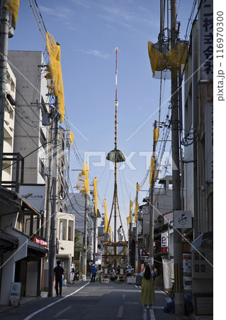 祇園祭　放下鉾の鉾建て（新町通四条上ル）3 116970300