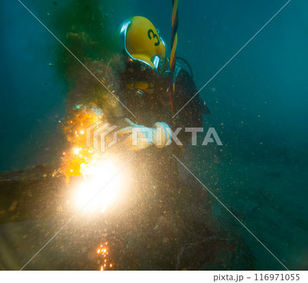 Underwater oxy-fuel in deep ocean depths 116971055