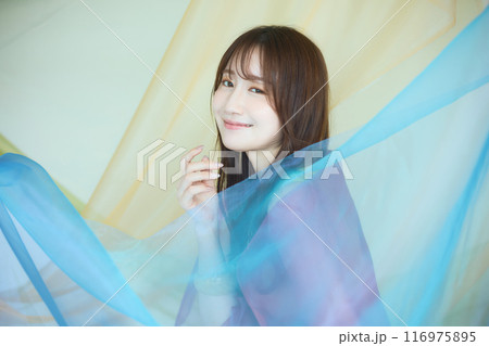 夏の女性ポートレート 116975895