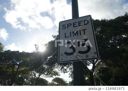 アメリカ・ハワイの速度制限標識 アメリカ・ハワイの速度制限標識 116981971