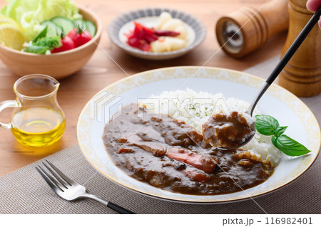 カレーライス 116982401