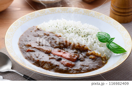 カレーライス 116982409