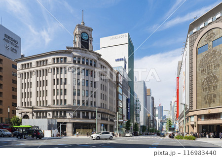 【都市景観】銀座四丁目交差点から見た街並み 116983440